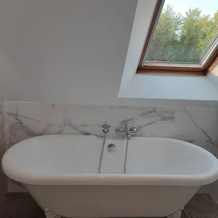 La Apartment *